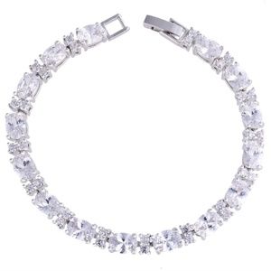 Gorgeous New 18K White Gold Filled Bracelet! ♡